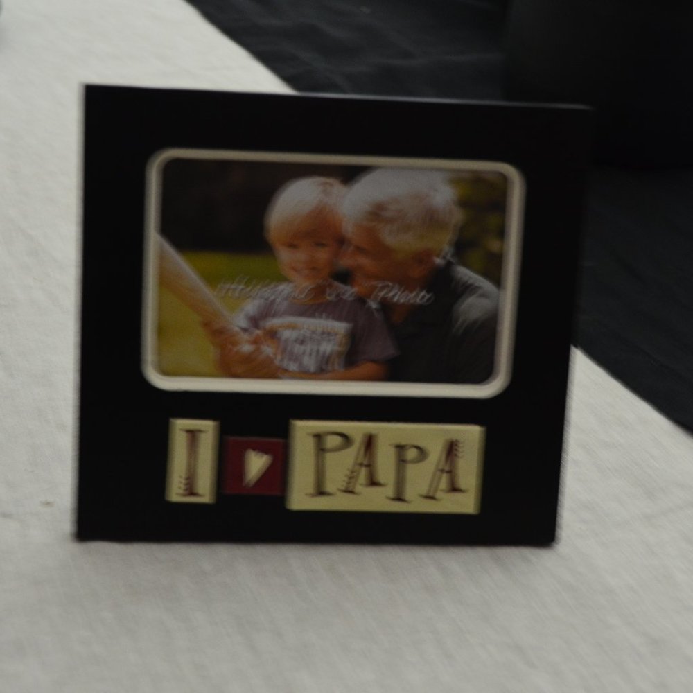 I (heart) Papa photo frame